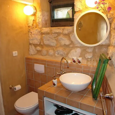 House Viletta Felice Grizane-Belgrad