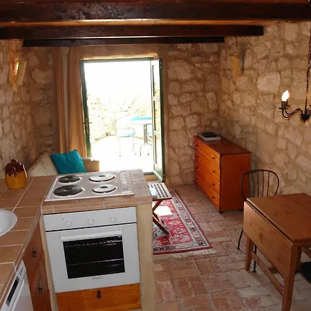 House Viletta Felice Grizane-Belgrad