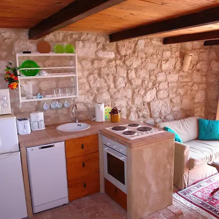 House Viletta Felice Grizane-Belgrad