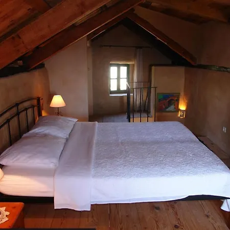 House Viletta Felice Grizane-Belgrad