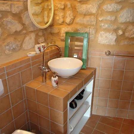 House Viletta Felice Grizane-Belgrad